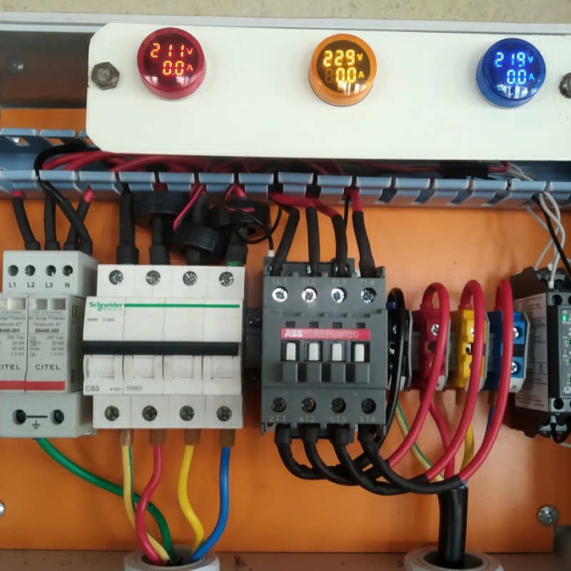 THREE PHASE ACDB & 5 Hp 320 V Punp contarolar